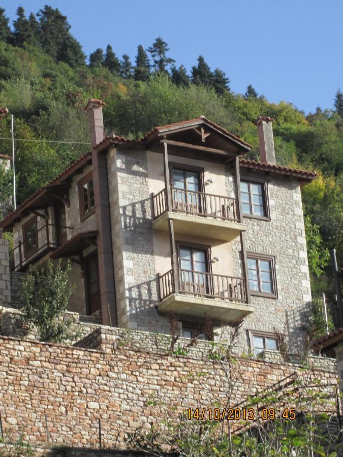 Villa Korfes-Κορφές Τριώροφη Βίλα Για Οικογένειες Και Παρέες Karpenisi Bagian luar foto